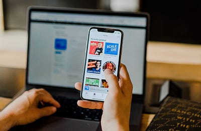 Discussion: What's been your best podcast find of 2020?